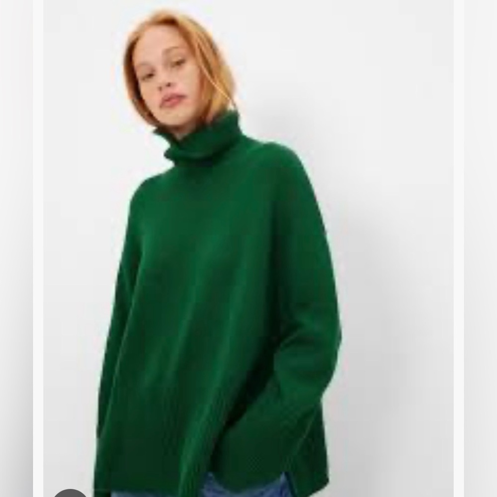 Gap viral split-hem turtleneck sweater